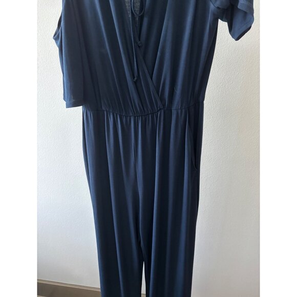 BCBGeneration Jumpsuit S Cold Shoulder Wrap Tie Resort Date Night Casual Chic - Picture 10 of 11